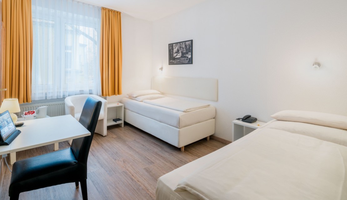 Zweibettzimmer